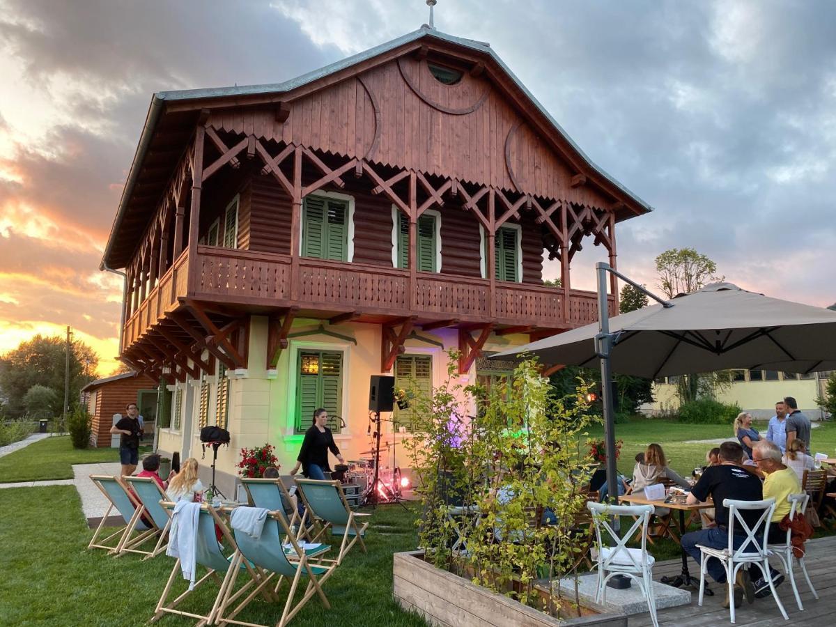 Villa Ruska Daca Ljubljana Exteriör bild